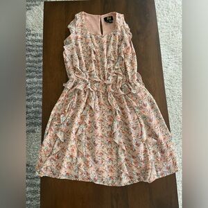 Anthropologie Floral Feminine Ruffle Dress with Keyhole Button Back in Size 4P